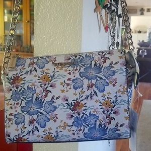 Purse floral By steve madden